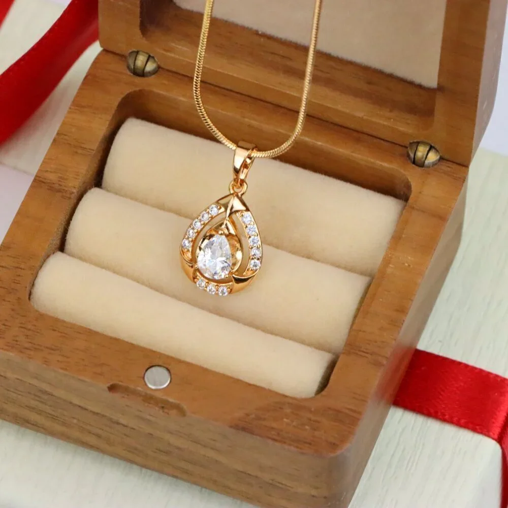 ✔ACCEPT OFFER teardrop white